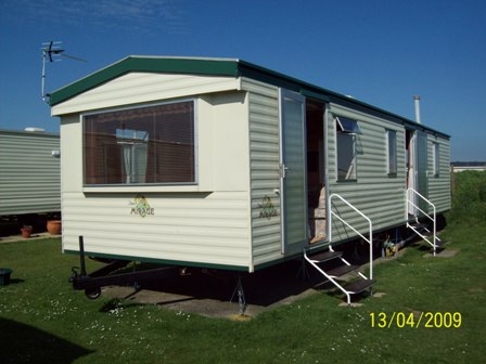 Caravan to let Allhallows in Kent